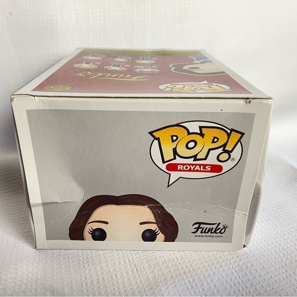 Funko Kate Middleton Duchess of Cambridge Funko Pop Royals Collectible Figure - Picture 9 of 12